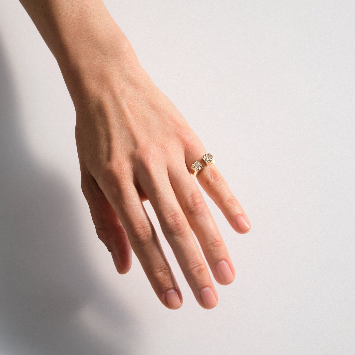 Post Double Headed Diamonds Ring