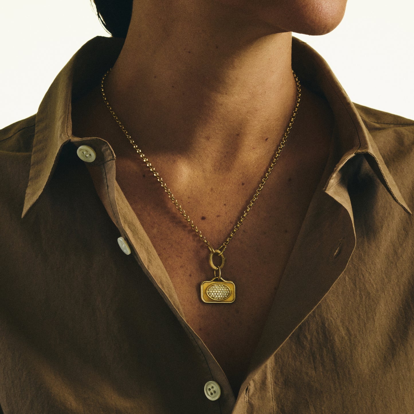 Oval Diamonds Rays Pendant